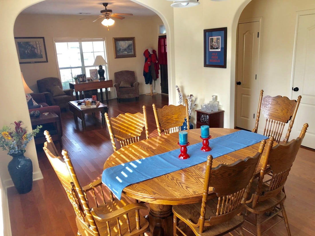 3 weekend rentals less than two miles to Ole Miss